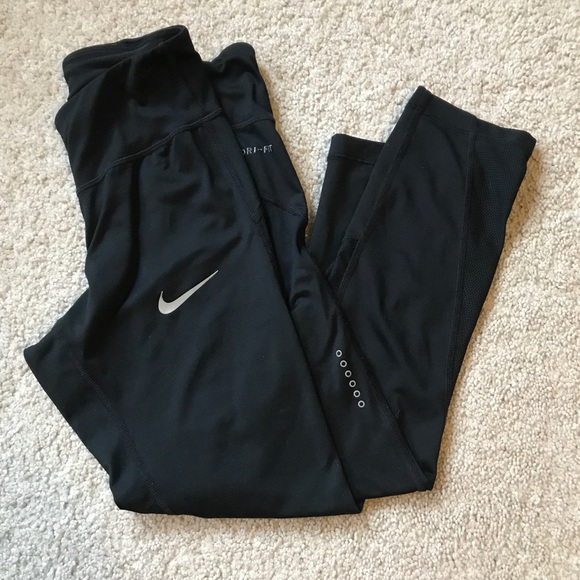 Nike Pants - Nike Black Cropped Leggings